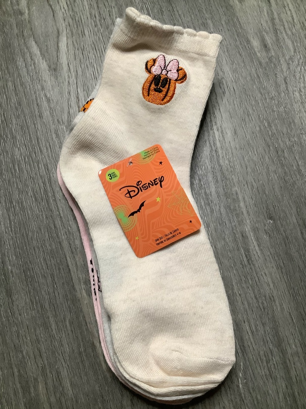Disney Cream & Pink Minnie Mouse Ankle Socks
